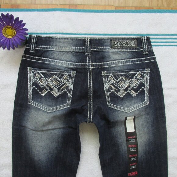 New ROCK & ROLL Cowgirl Jeans Size 30x32 Embellished Boot Cut Denim - Picture 9 of 14